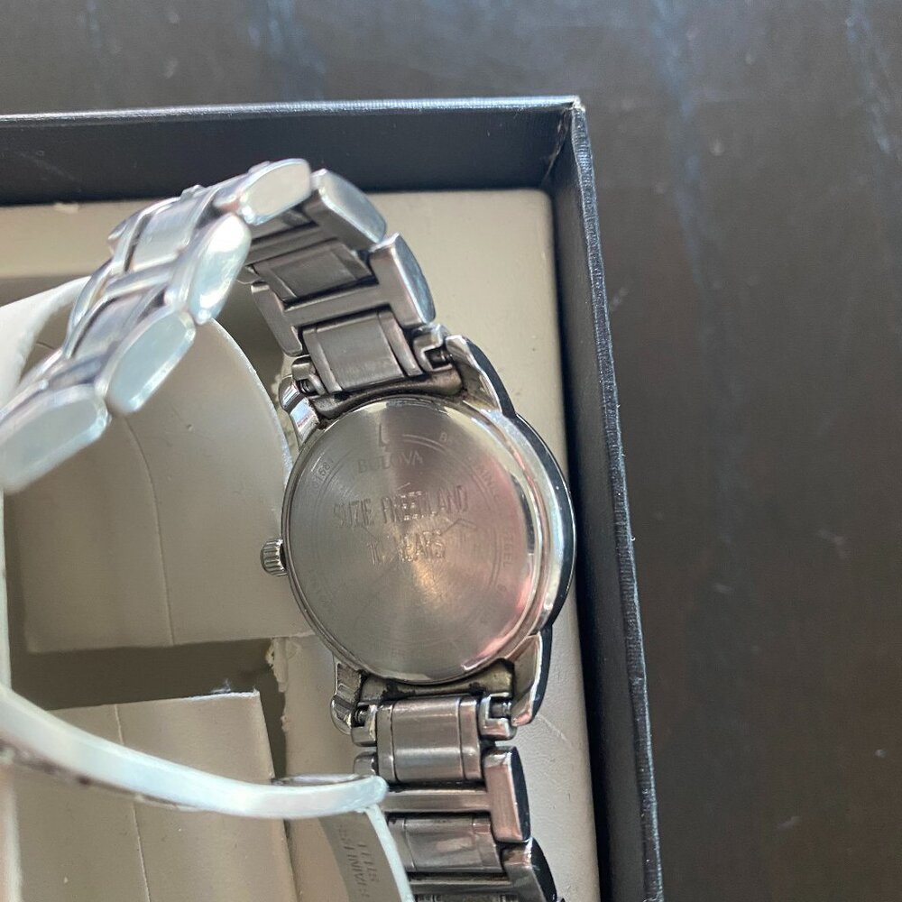 Bulova 96R105 Ladies Crystal Stainless Steel Dress Watch | new battery - Picture 3 of 3
